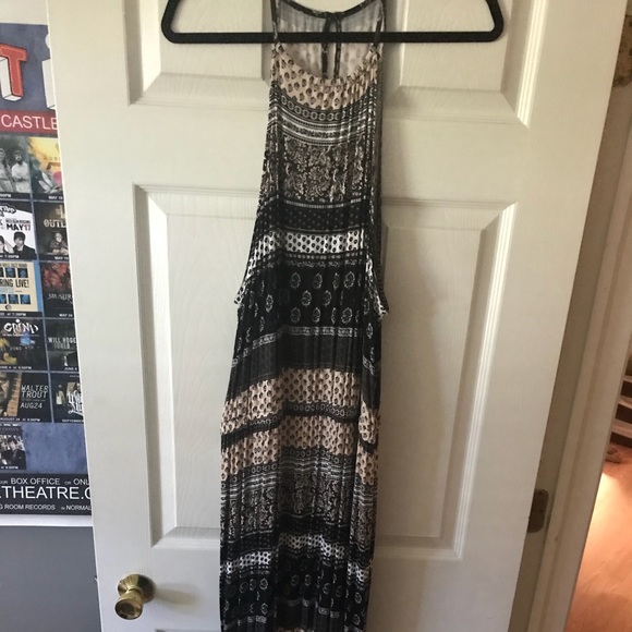 American Eagle Outfitters Dresses & Skirts - AEO Maxi Dress with leg split